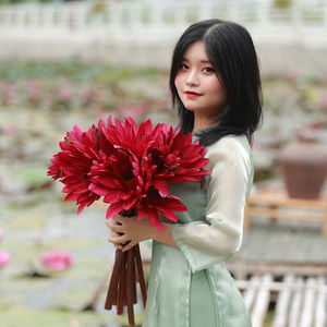 Meet your Posher, K. linh